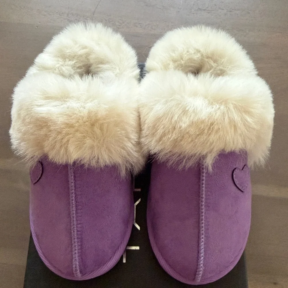 NWT faux fur purple slippers kids size 9